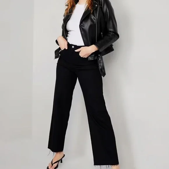 Old Navy Black Faux Belted Leather Moto Jacket - Picture 4 of 6